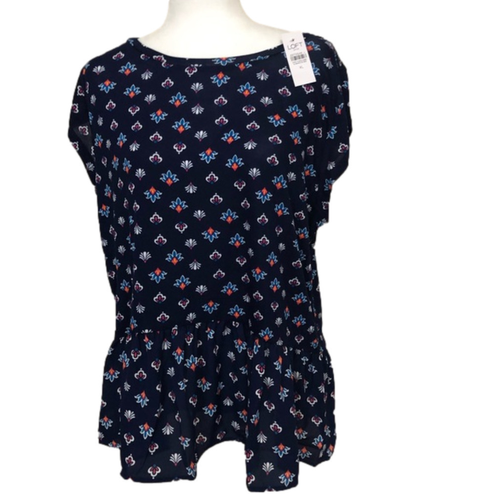 NWT Loft Peplum Geometric Cap Sleeve